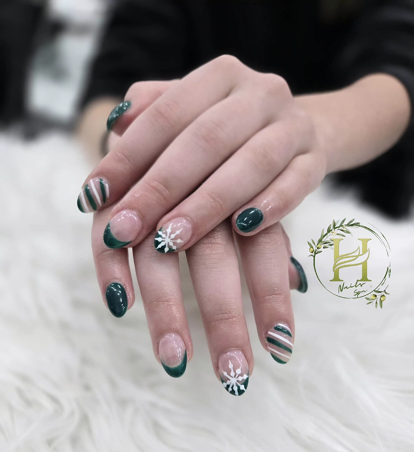 Shellac manicure nails at HM Nails Spa in Exeter